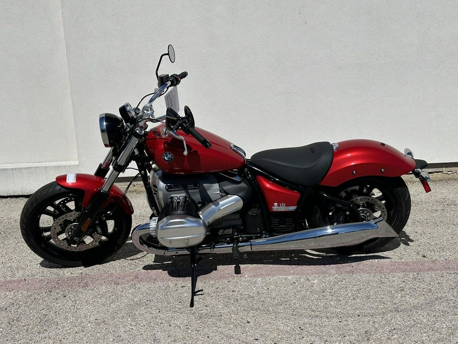 2022 BMW R 18 Mars Red Metallic