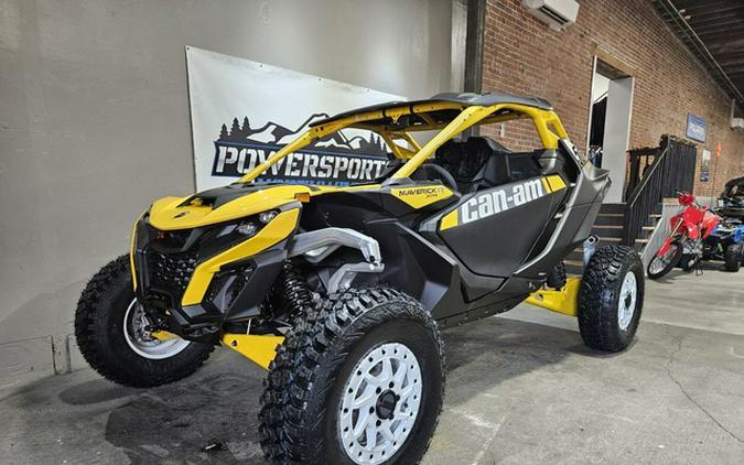 2024 Can-Am Maverick R X RS with Smart-Shox Carbon Black & Neo