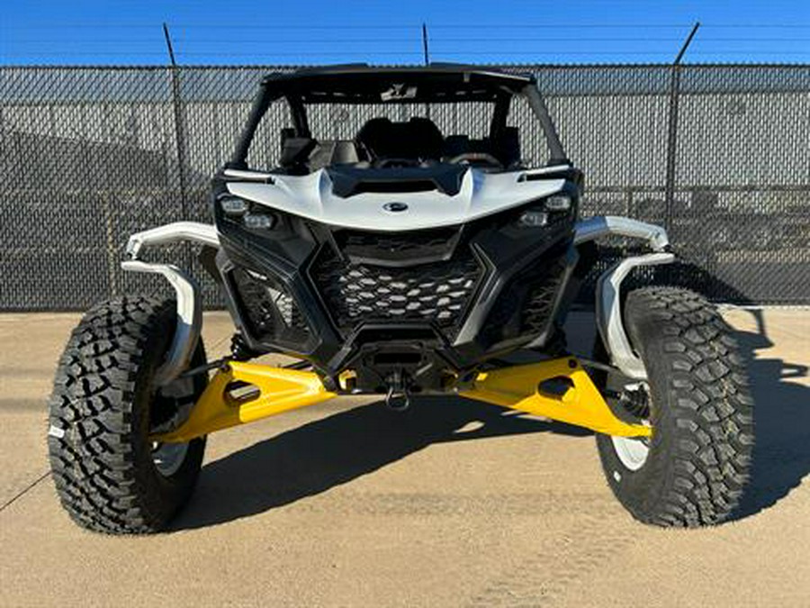 2024 Can-Am Maverick R