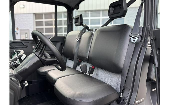 2026 Can-Am DEFENDER DPS CAB HD9