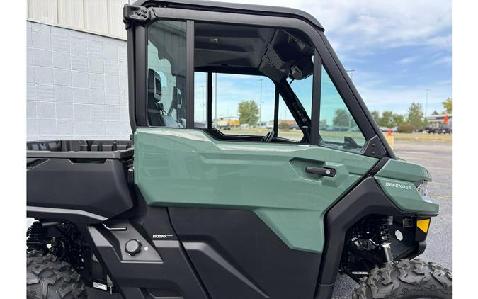 2026 Can-Am DEFENDER DPS CAB HD9