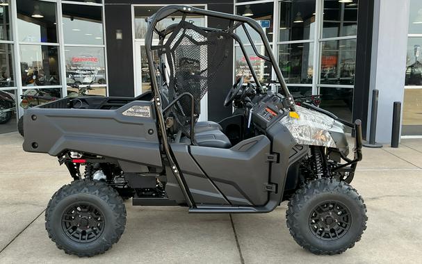 2026 Honda Pioneer 700 Forest