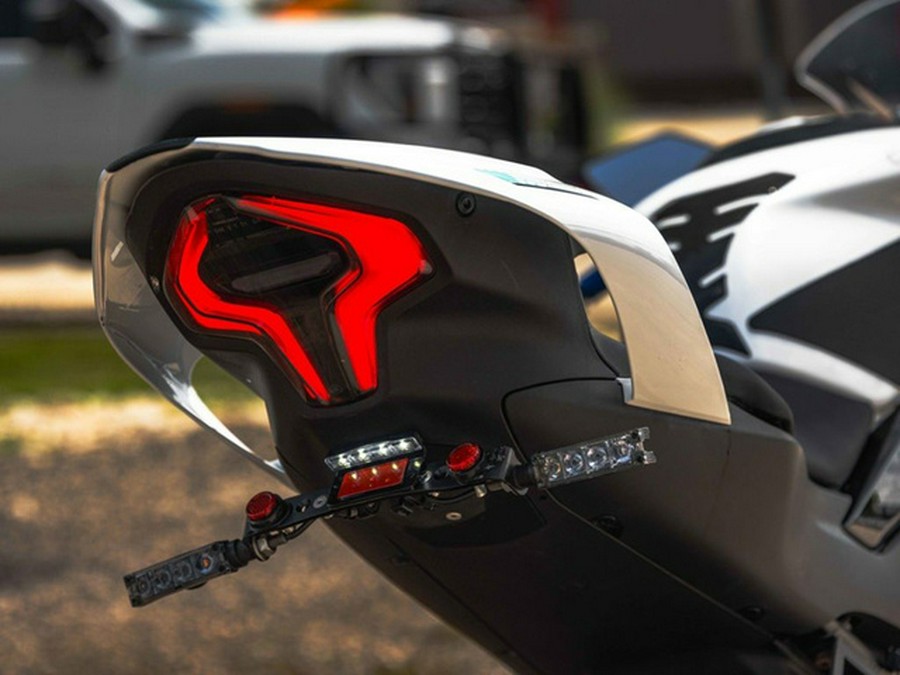 2024 CFMOTO CF4006US