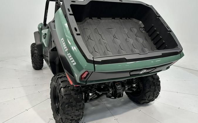2026 Can-AM Commander DPS 700