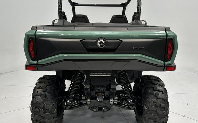 2026 Can-AM Commander DPS 700