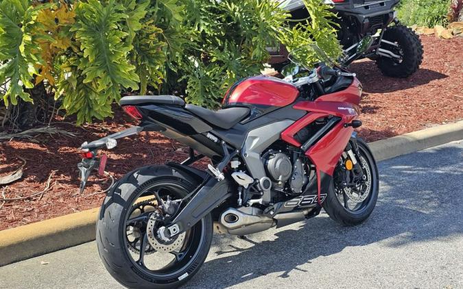 2025 Triumph Daytona 660 Carnival Red/Sapphire Black 660