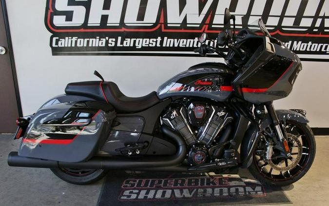 2022 Indian Motorcycle® Challenger® Elite Stealth Gray w/ Black Metallic & Indy Red Accents