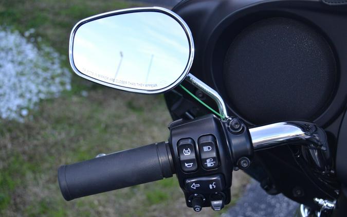 2024 Harley-Davidson® Tri Glide® Ultra - FLHTCUTG