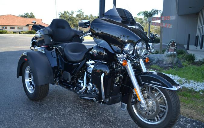 2024 Harley-Davidson® Tri Glide® Ultra - FLHTCUTG