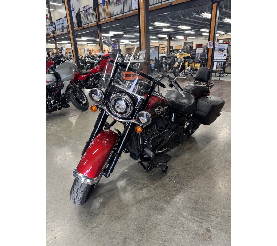 2019 Harley-Davidson Heritage Classic 107