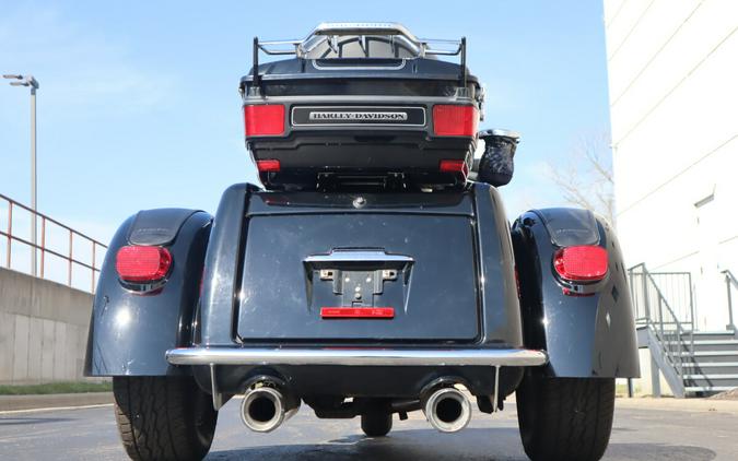 2012 Harley-Davidson Tri Glide Ultra Vivid Black (Chrome Finish w/ Cast Wheels)