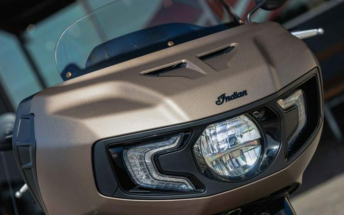 2022 Indian Challenger Dark Horse Bronze Smoke