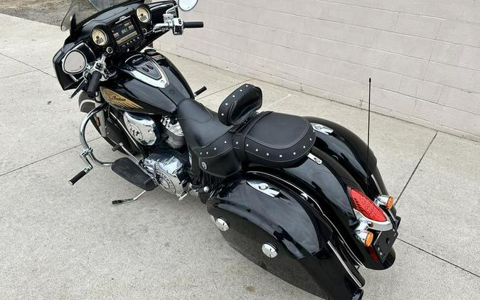 2019 Indian Motorcycle® Chieftain® Classic Thunder Black