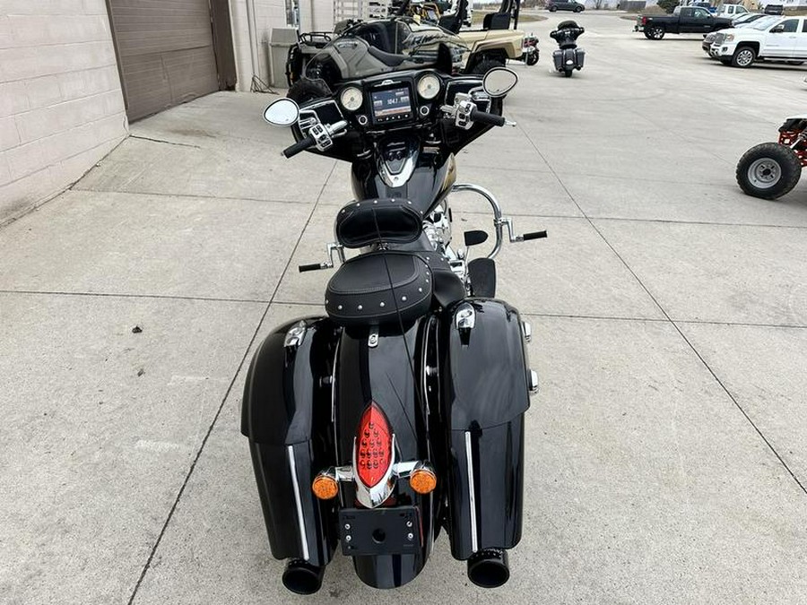 2019 Indian Motorcycle® Chieftain® Classic Thunder Black