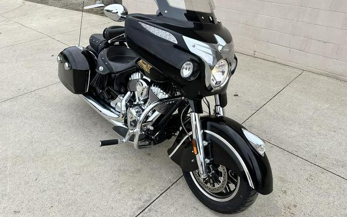 2019 Indian Motorcycle® Chieftain® Classic Thunder Black