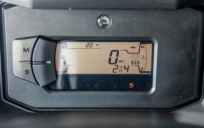 2026 Can-Am Defender Limited HD11