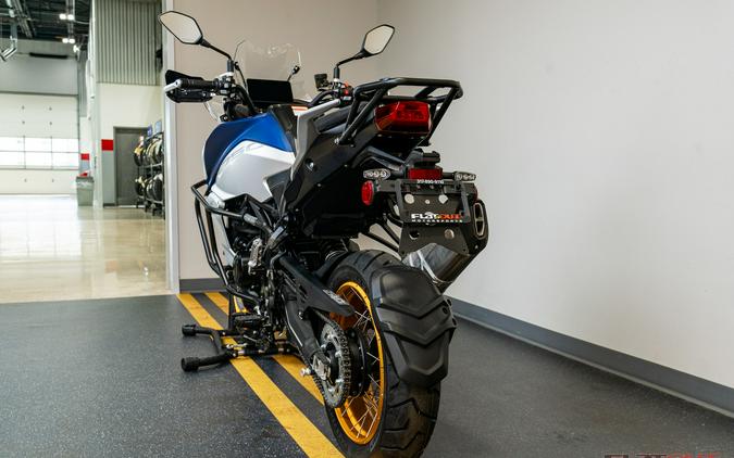 2023 Benelli SRT750X