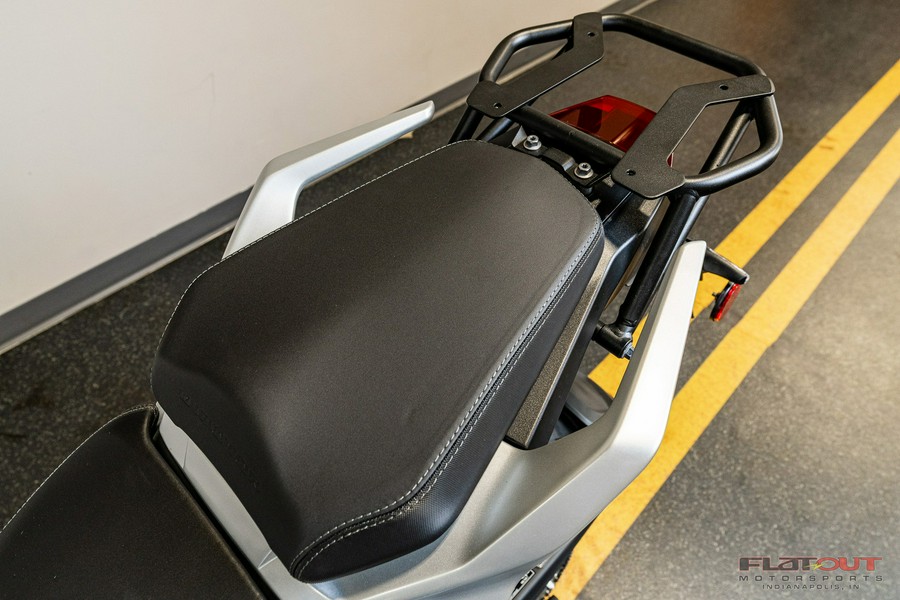 2023 Benelli SRT750X