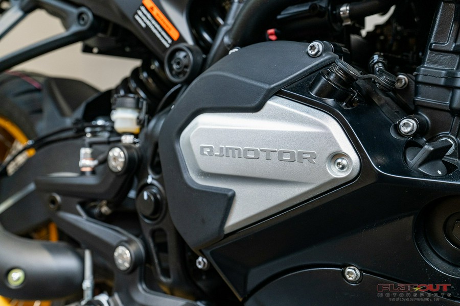 2023 Benelli SRT750X