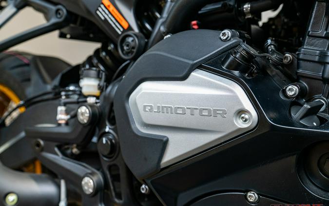 2023 Benelli SRT750X