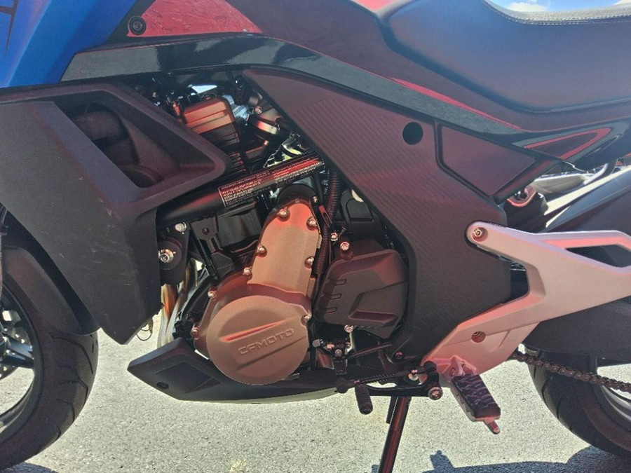 2022 CFMOTO 650 Adventura