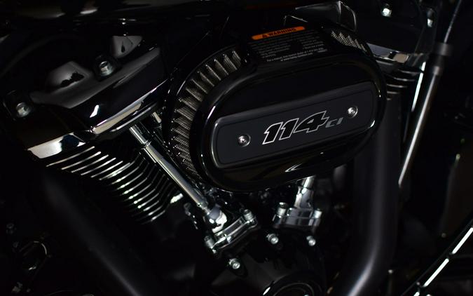 2021 Harley-Davidson Road Glide Special Vivid Black - Black Finish