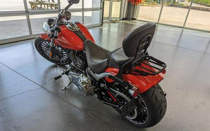 2017 Harley-Davidson Breakout®