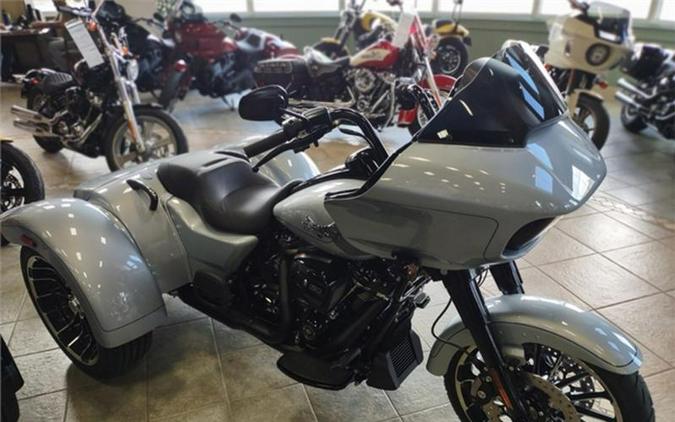 2024 Harley-Davidson® FLTRT - Road Glide® 3