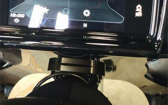 2024 Harley-Davidson® FLTRT - Road Glide® 3