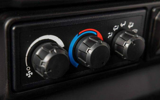 2026 Can-Am Defender MAX Limited HD11