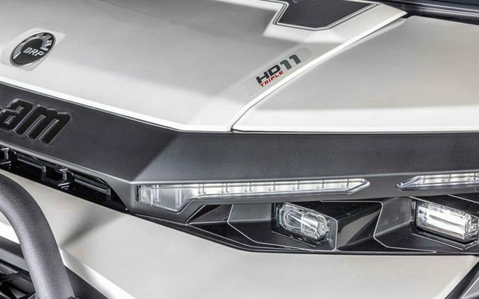 2026 Can-Am Defender MAX Limited HD11