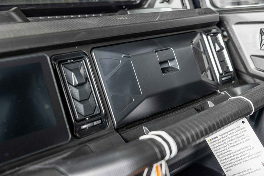 2026 Can-Am Defender MAX Limited HD11