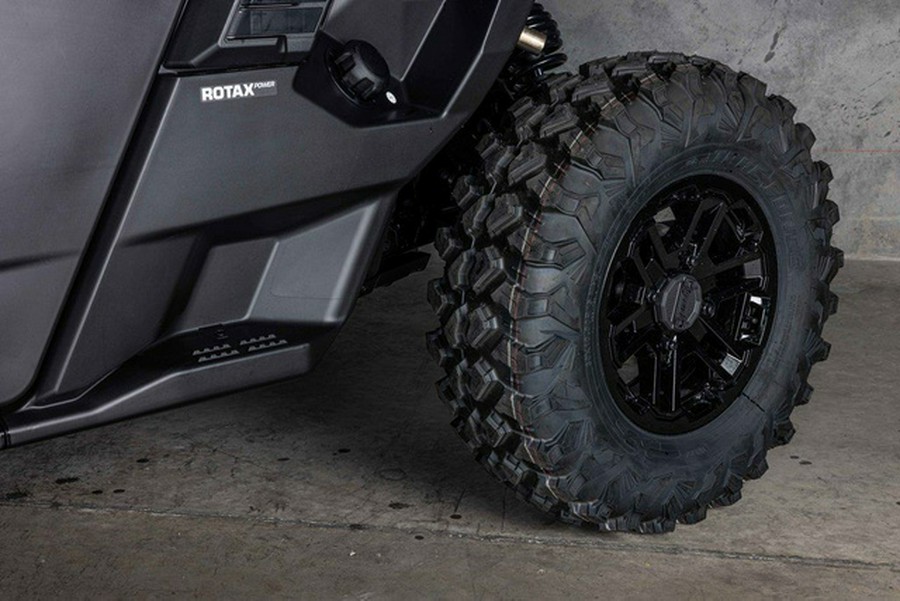 2026 Can-Am Defender MAX Limited HD11