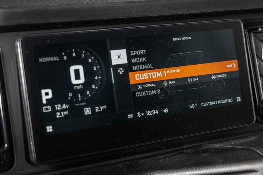 2026 Can-Am Defender MAX Limited HD11