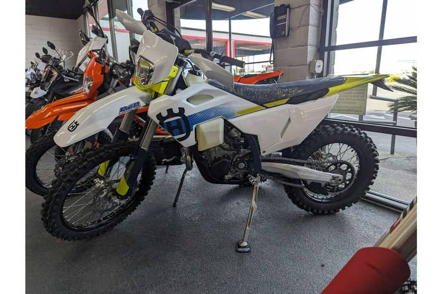2024 FE501w - Husqvarna Motorcycles