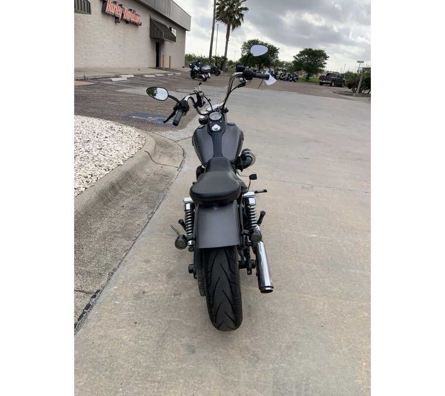 2017 Harley-Davidson Street Bob CHR DNM/BLK DNM W/PINSTRIPE