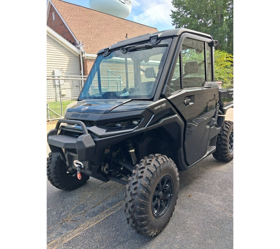 2026 Can-Am Defender XT CAB HD11