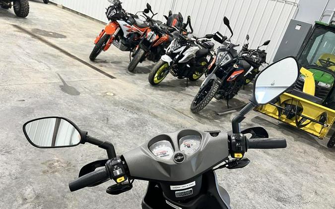 2022 Genuine Scooters Roughhouse 50 Sport