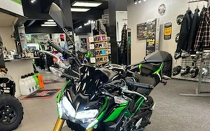 2024 Kawasaki Z900 SE ABS