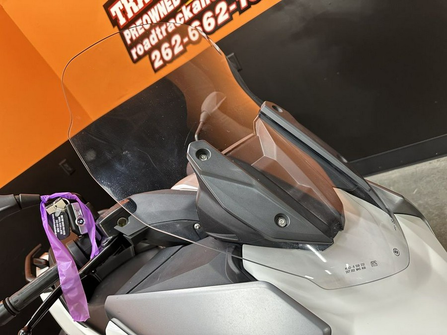 2022 BMW C 400 GT Alpine White