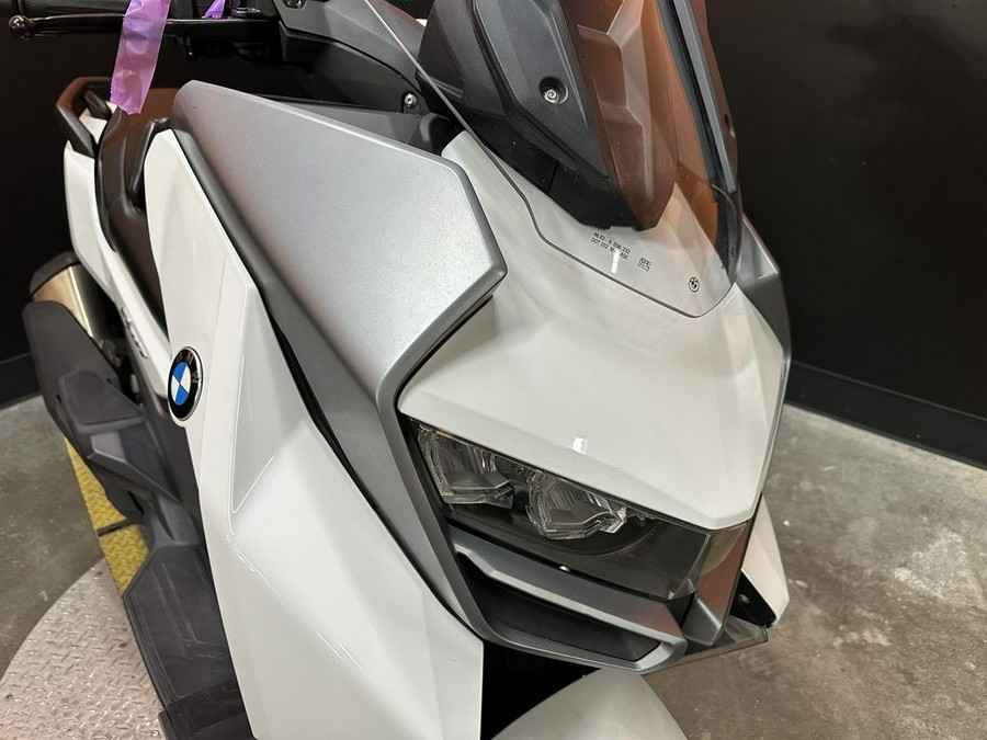 2022 BMW C 400 GT Alpine White