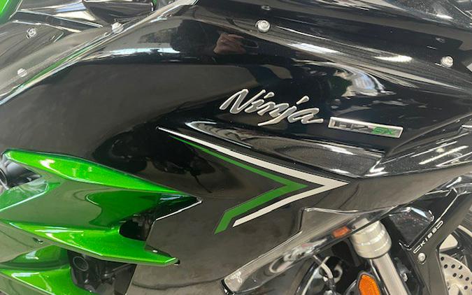 2022 Kawasaki Ninja H2® SX SE