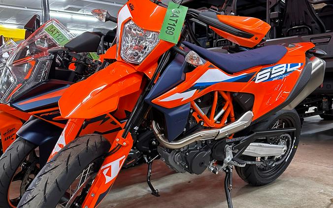 2024 KTM SMC 690 R