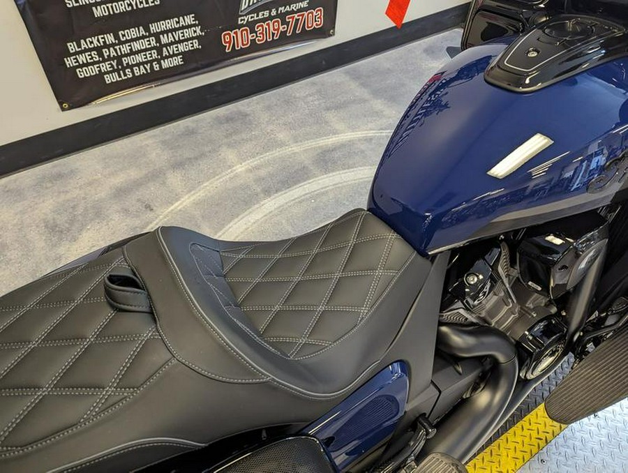 2024 Indian Motorcycle® Pursuit® Dark Horse® with PowerBand Audio Package Springfield Blue