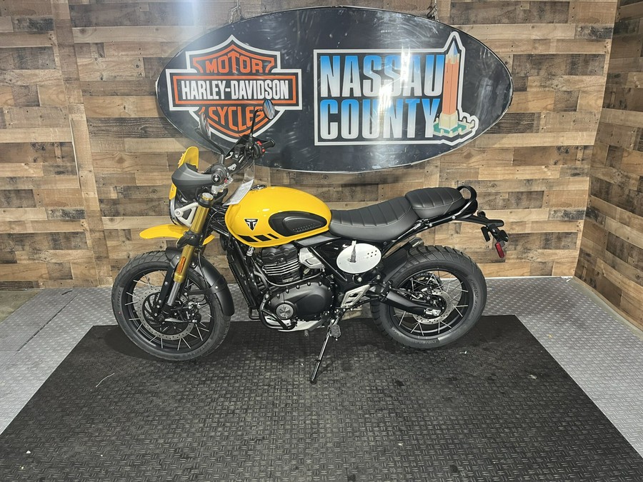 2026 Triumph Scrambler 400XC - Racing Yellow