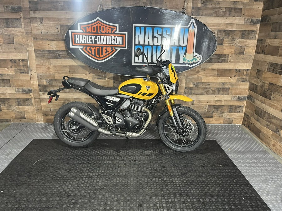 2026 Triumph Scrambler 400XC - Racing Yellow