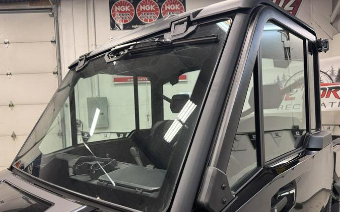 2026 Can-Am® Defender XT CAB HD11