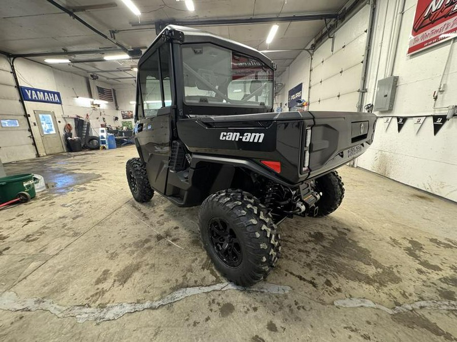 2026 Can-Am® Defender XT CAB HD11