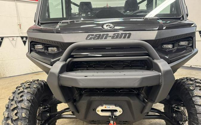 2026 Can-Am® Defender XT CAB HD11