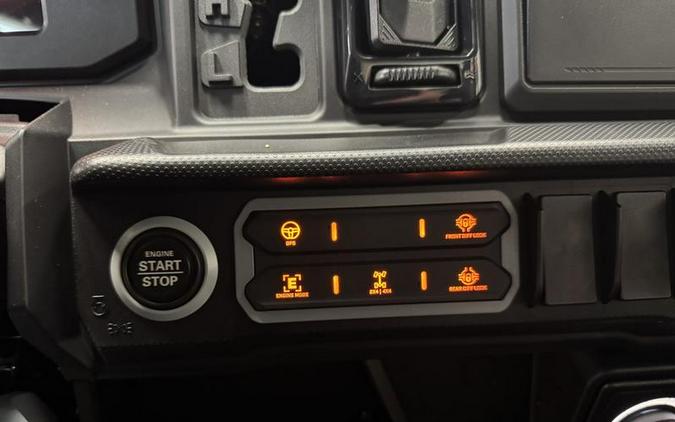 2026 Can-Am® Defender XT CAB HD11